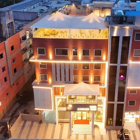 Hotel Kadamb Tree جبلبور المظهر الخارجي الصورة
